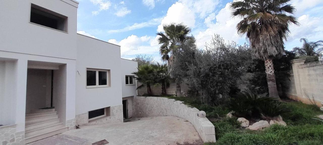 Villa Con Piscina Aria Di Sole Francavilla Fontana Exterior foto