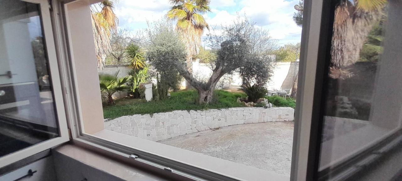 Villa Con Piscina Aria Di Sole Francavilla Fontana Exterior foto